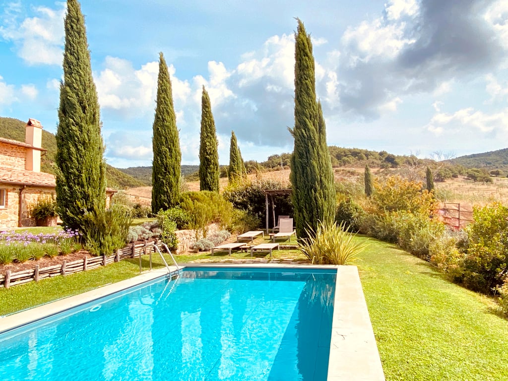 Casa del Pastore | UNESCO Val d'Orcia Villa with 16m Infinity Pool and Mt. Amiata Views