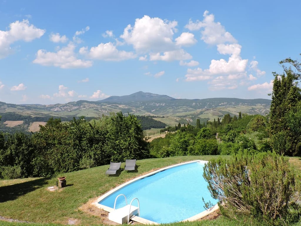 Cellevista | Small Villa and Pool close to Tuscan Village