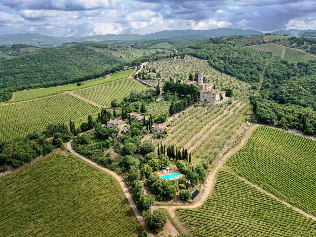Fagiano | Villa for 6 in Chianti with pool