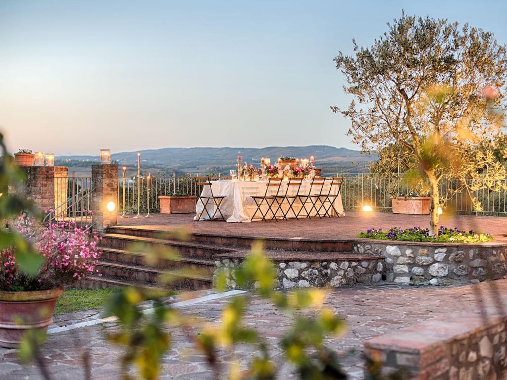Fienile | Elegant Siena Villa for 10 with Fenced Saltwater Pool and Spa