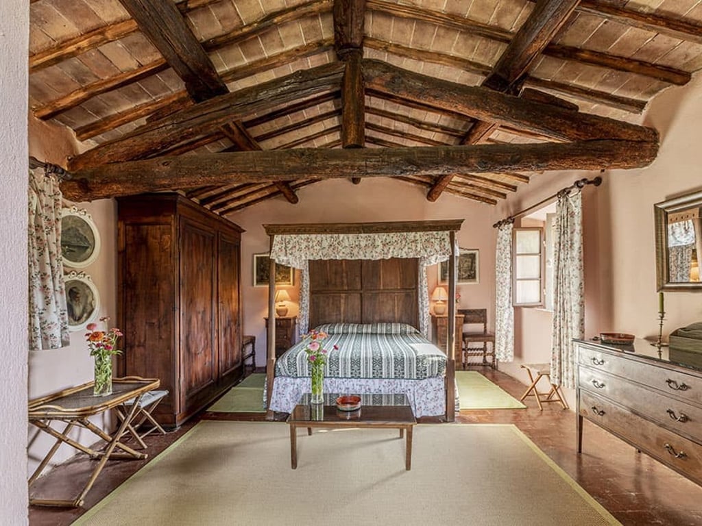 Ginestreto | Elegant Tuscan Villa by Cetinale with Pool & Tennis