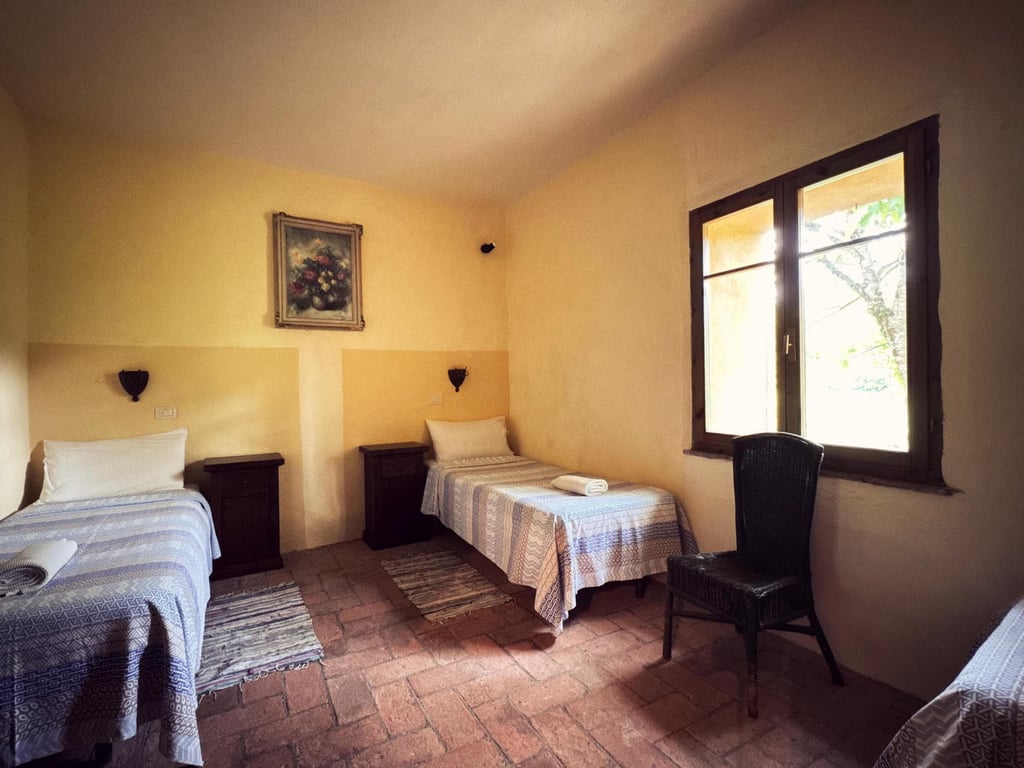 Gli Archi | Apartment for 5 in a Farmhouse west of Siena