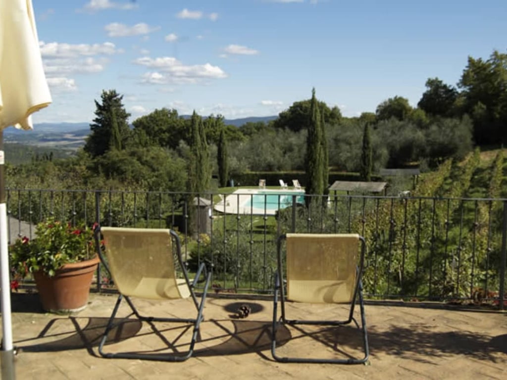 Mandorlo | Apartment on Agriturismo close Casole d'Elsa
