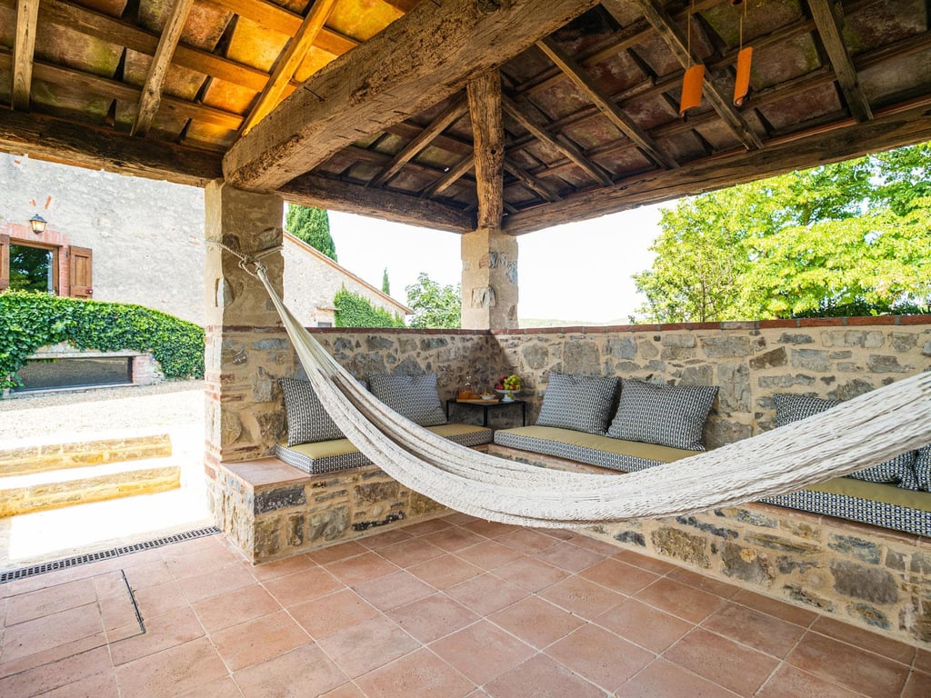 Podere Castello | Accessible Chianti Villa for 14 with Infinity Pool