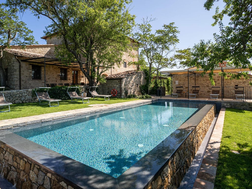 Podere Castello | Accessible Chianti Villa for 14 with Infinity Pool
