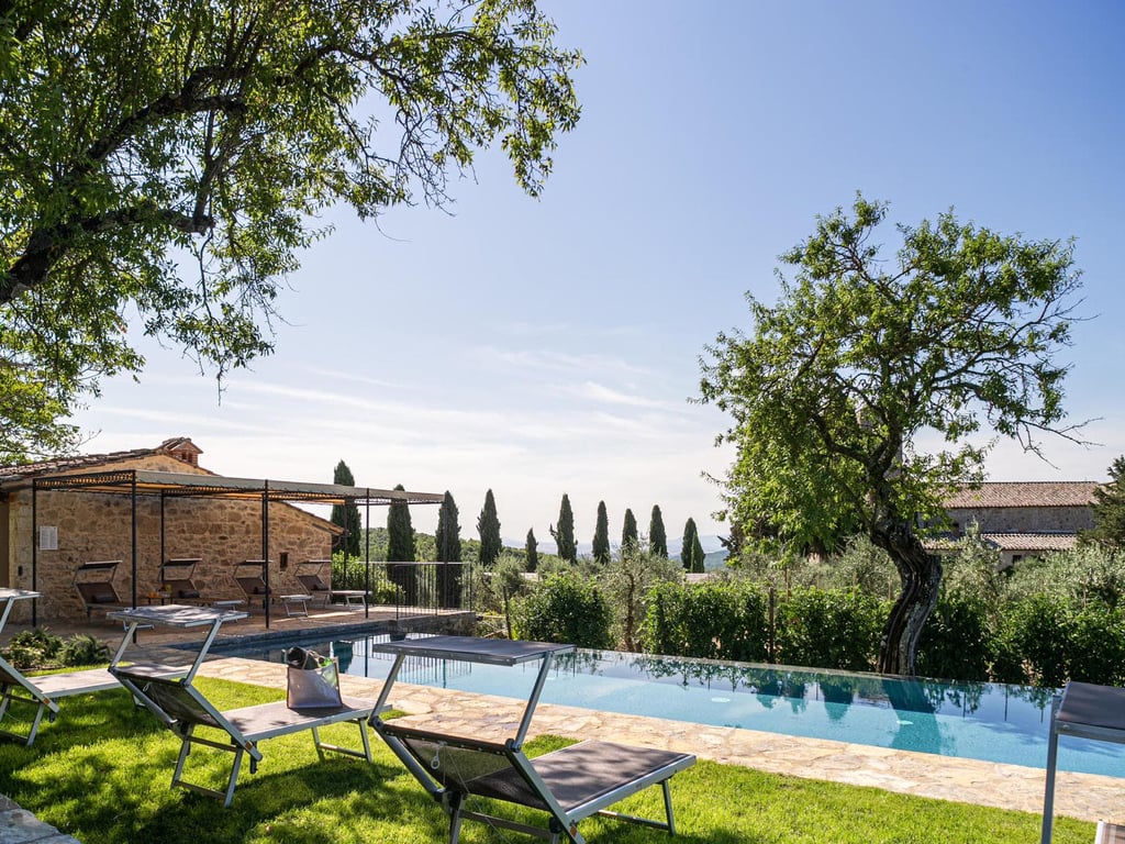 Podere Castello | Accessible Chianti Villa for 14 with Infinity Pool