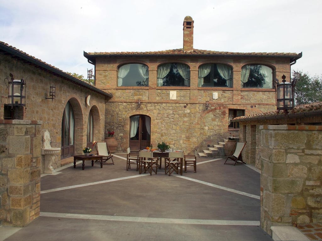 Podere Enea | Country House and Pool with views of Pienza