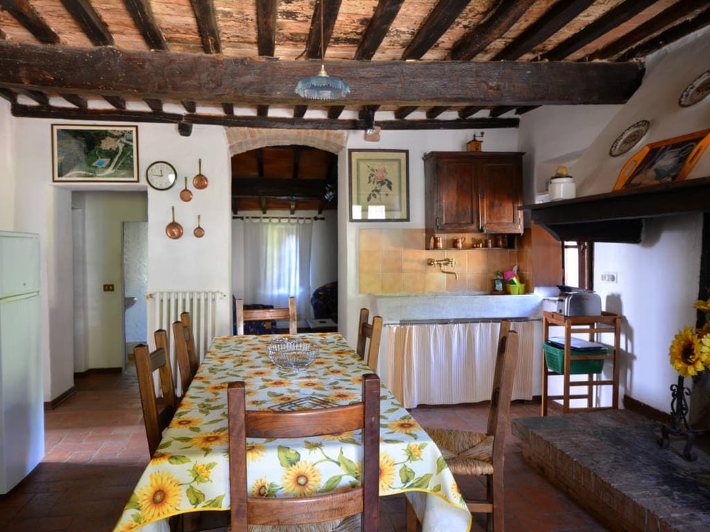 Ragnana | Traditional Tuscan Farmhouse Walking Distance to Village