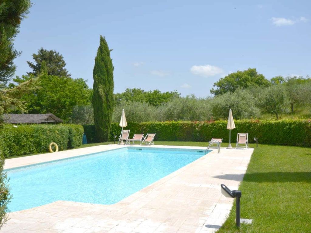 Rustico | Agriturismo for 4 with a shared pool, by Casole d'Elsa