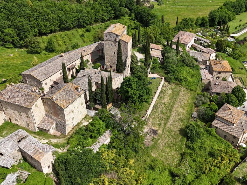 Stigliano: Tower Two | Tuscan apartment for 2 in a medieval tower