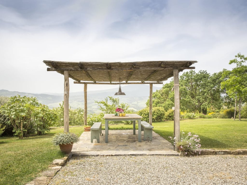 Valdorcia | Val d'Orcia Villa for 8 with Pool and Stunning Views