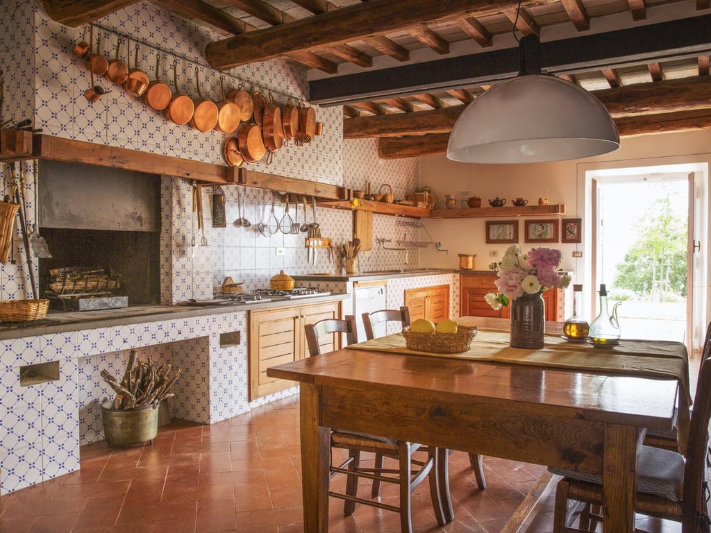 Valdorcia | Val d'Orcia Villa for 8 with Pool and Stunning Views