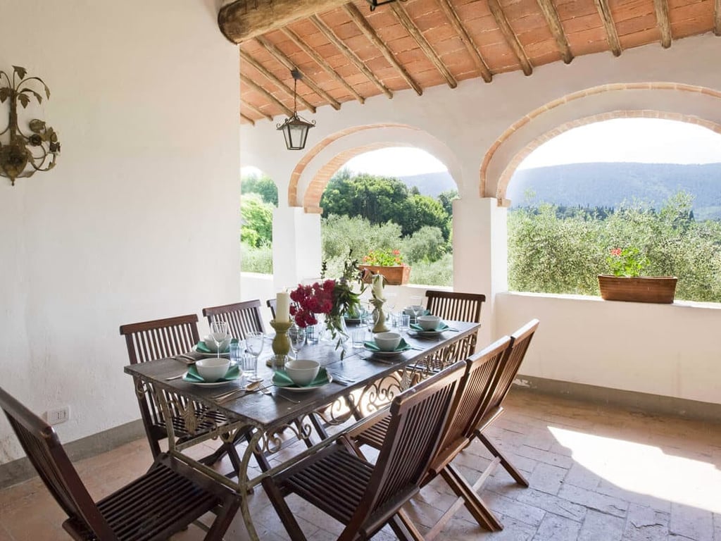 Villa Luisa | Tuscan villa with a perfect loggia for sunset dining