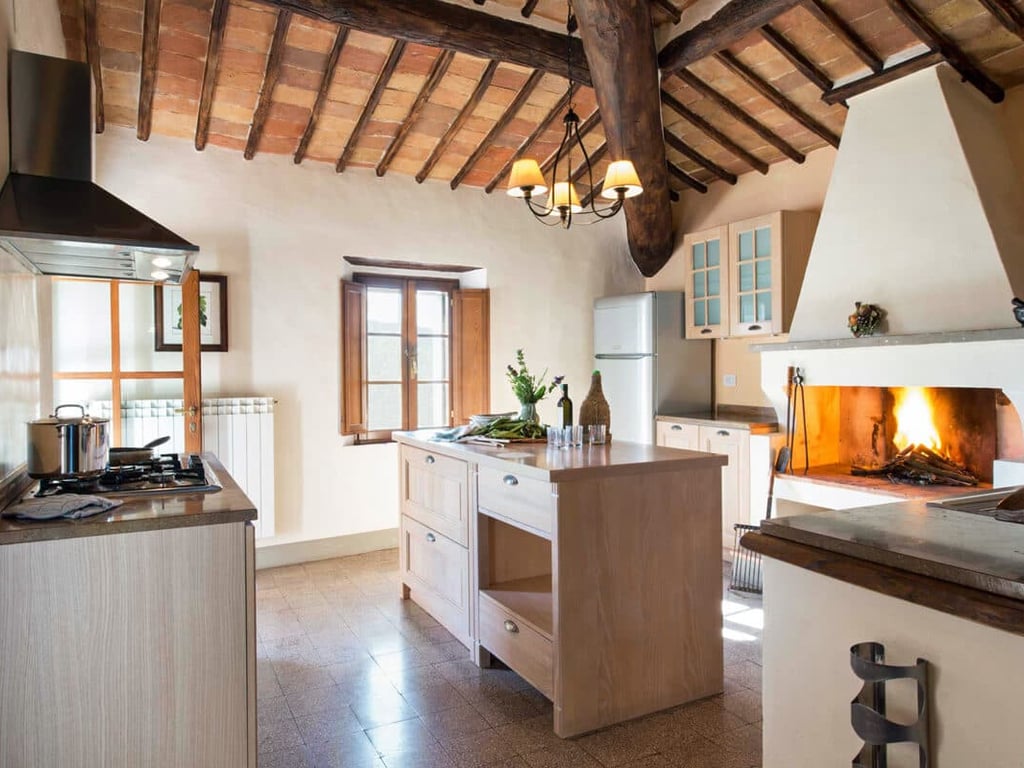 Villa Luisa | Tuscan villa with a perfect loggia for sunset dining