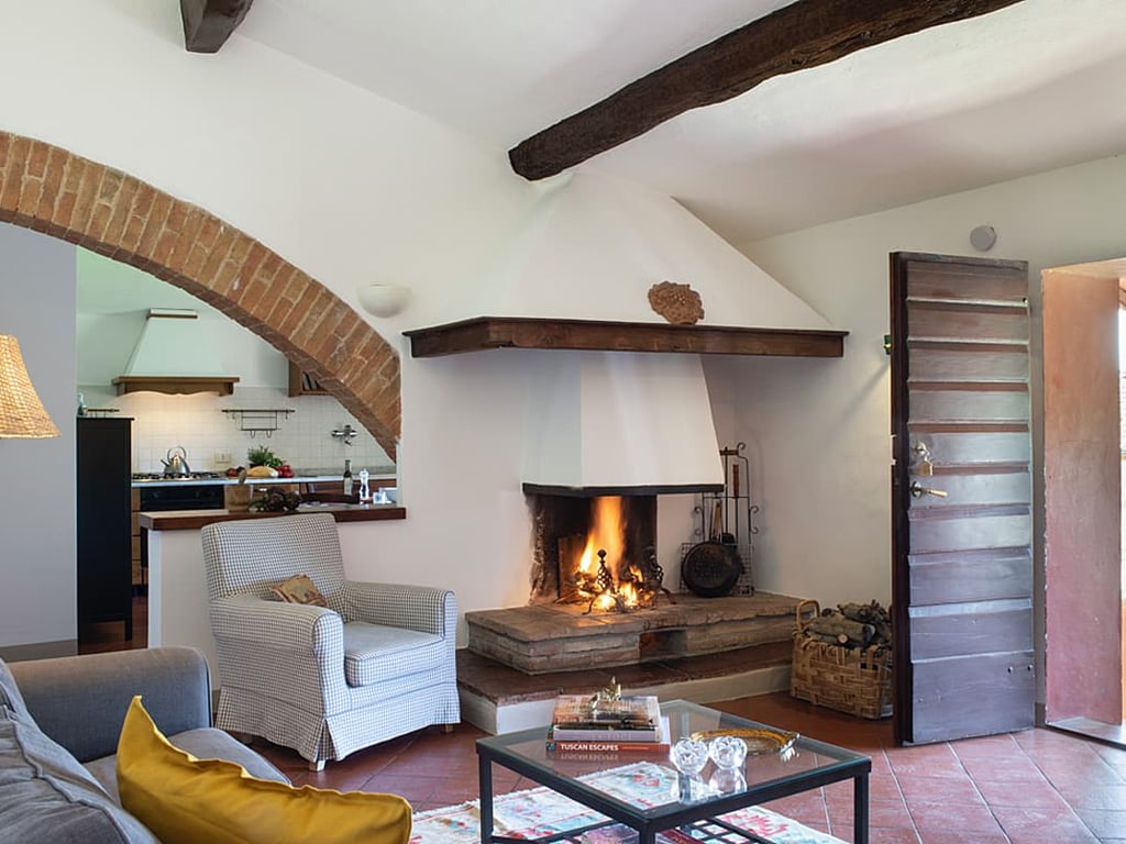 Virginia A | Villa for 4 in the popular Montestigliano Tuscan estate