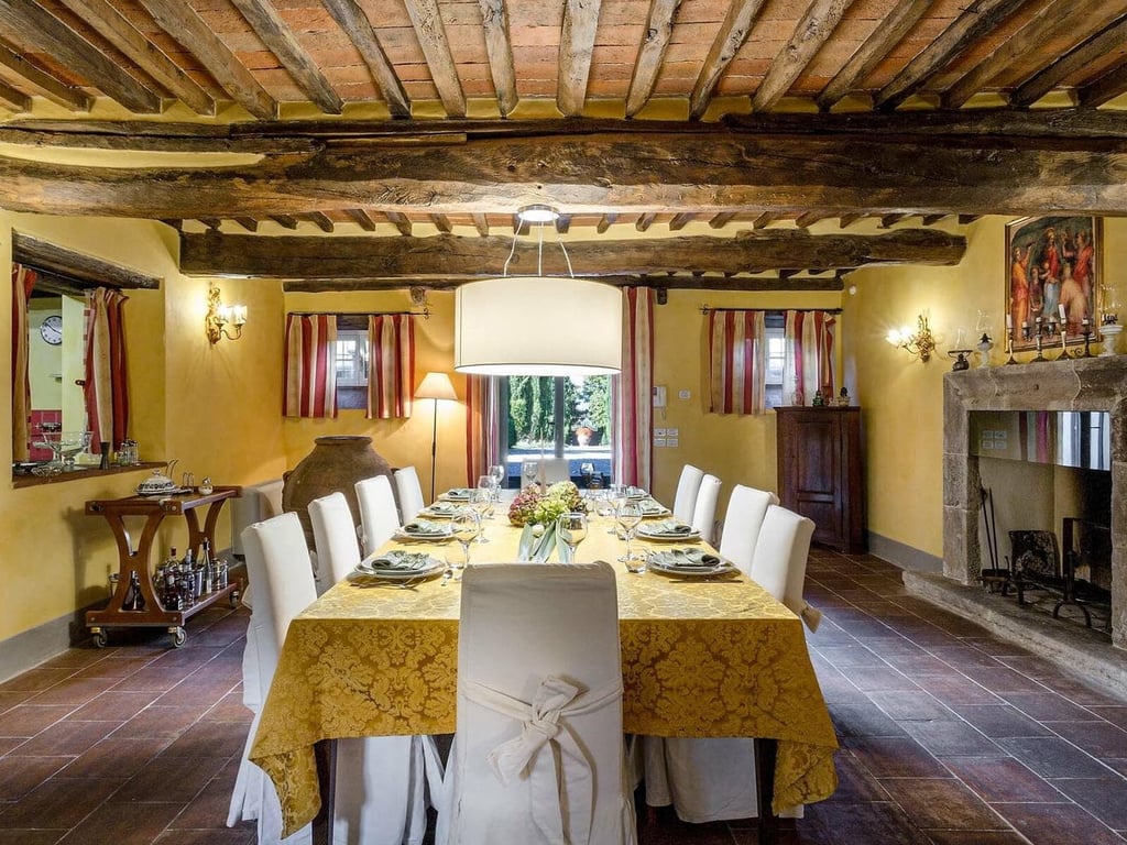 Antica | A 17th century villa for 12 close to Lucca