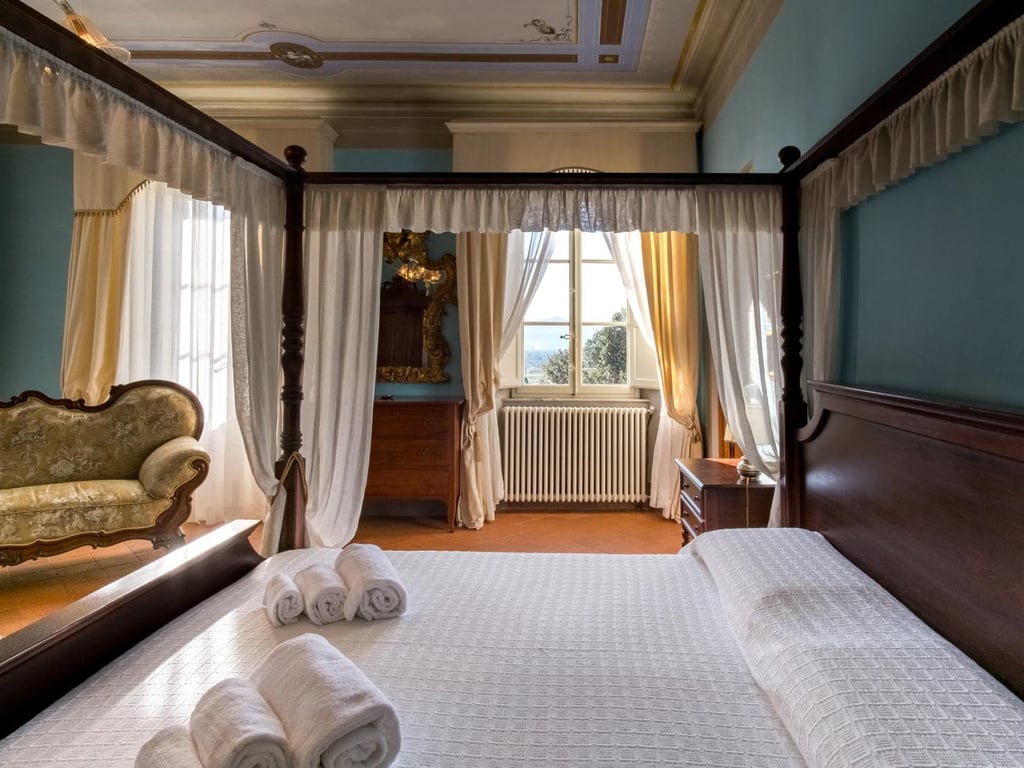 Villa Bartolomeo | Luxury Villa and Pool close to Lucca