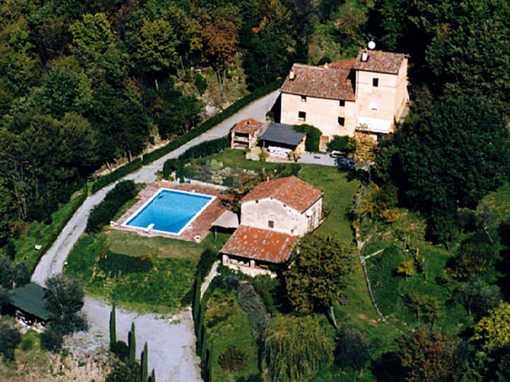 Casina | An idyllic ancient barn and pool for 4