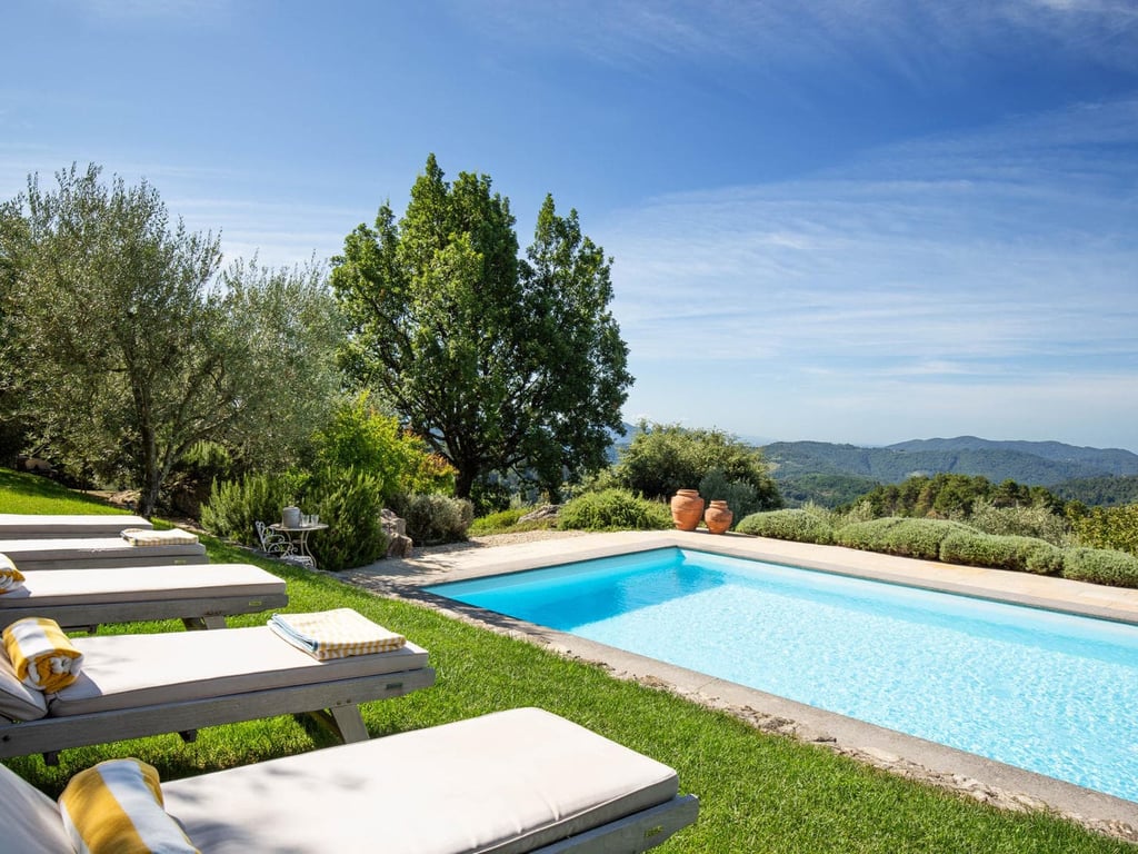 Villa Fobbia | Elegant Villa in the hills of Lucca