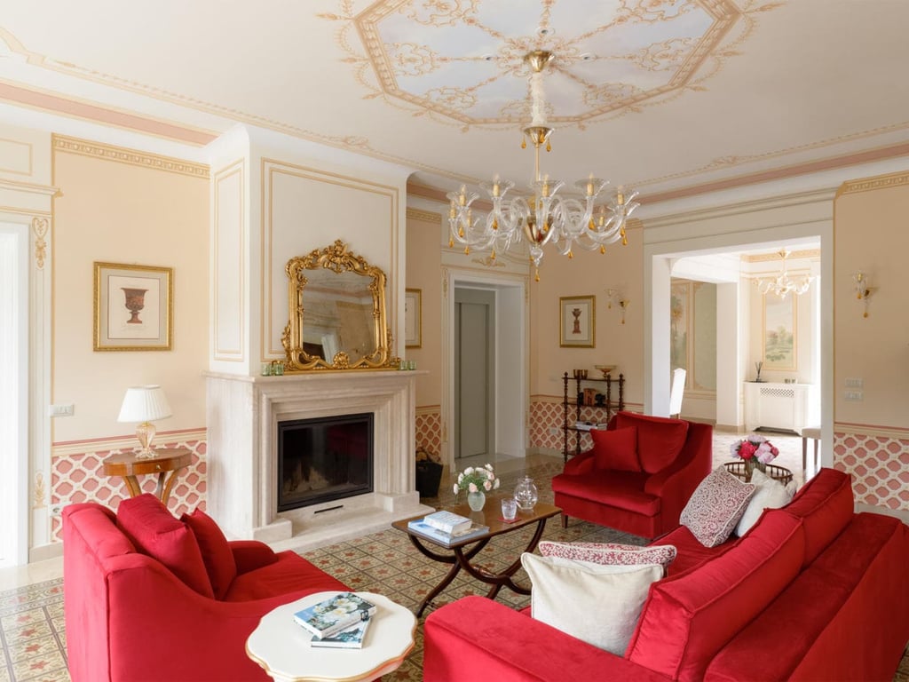 Villa Marlena | Luxury Lucca Villa with Indoor and Outdoor Pool