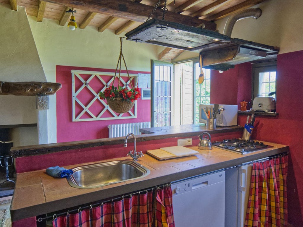 Vendemmia | Tuscan apartment on a wine estate near Florence