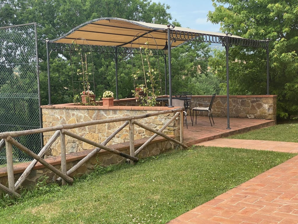 Treggiaia | Small Villa with Pool, Tennis Court, and Train Access to Florence