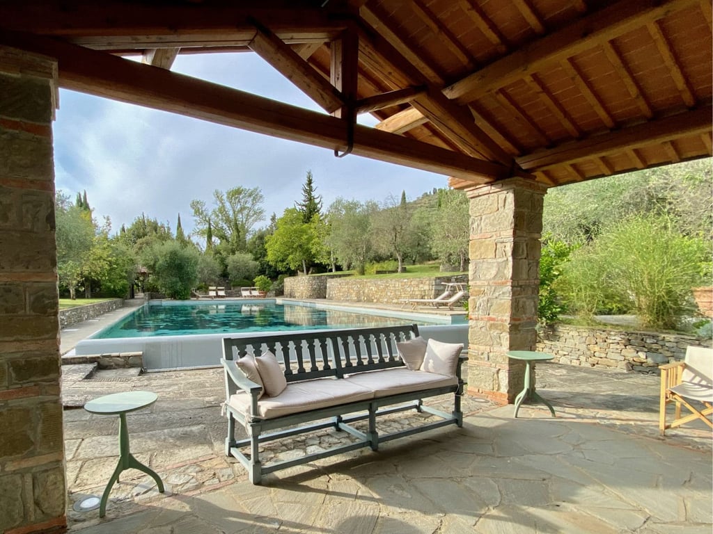 Borgo Rinnovato | 6 Tuscan Villas and two pools for 46 guests 
