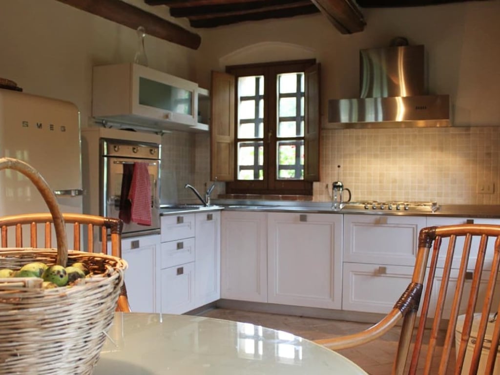 Pagliaio | Former Monastery Farm near Arezzo: Cottage for 4 with Shared Pool and Helpful Owner