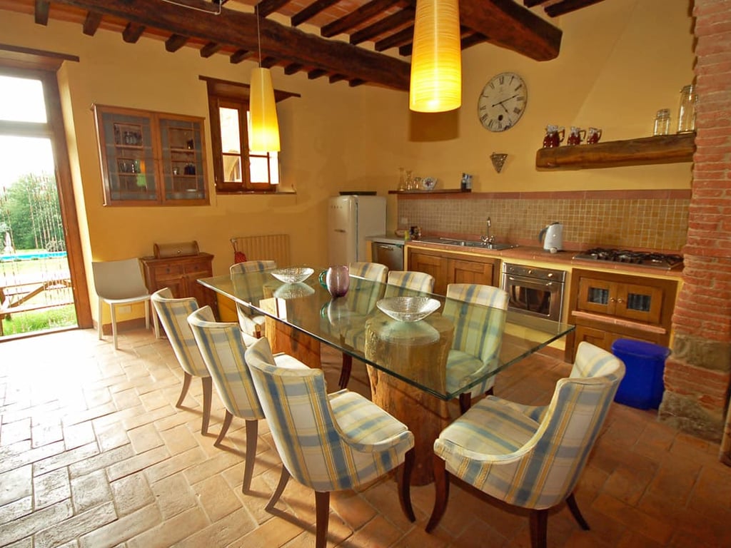 Stalla | Former Stable with Large Kitchen on Historic Estate Near Arezzo