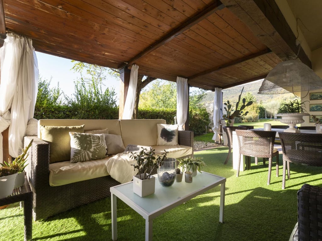 Villa Ema | Modern Villa for 8 Near Le Balze - the Landscape Behind the Mona Lisa