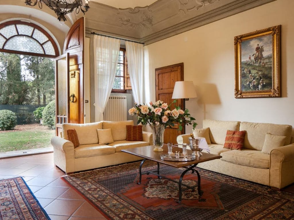 Villa Lucignano | Historic 18th-Century Villa for 18 in Lucignano