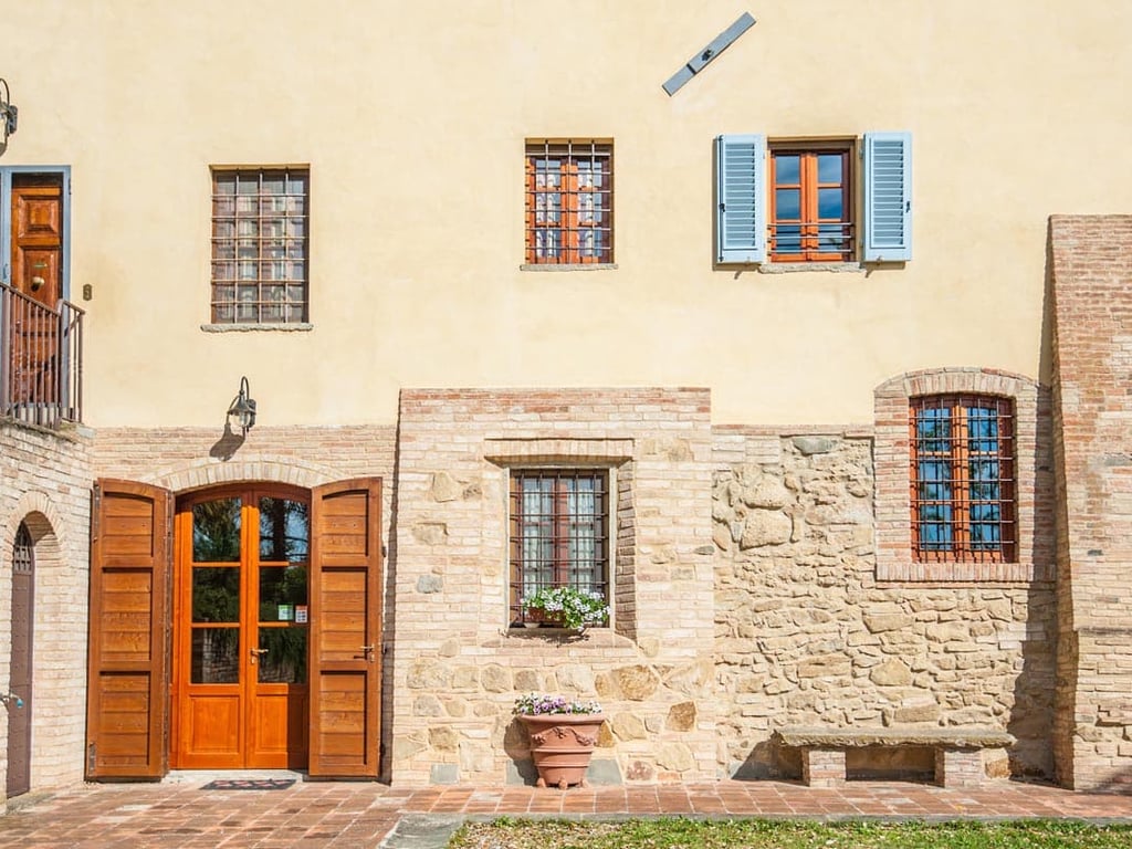 Verdino | Family apartment in a historic villa with shared pool