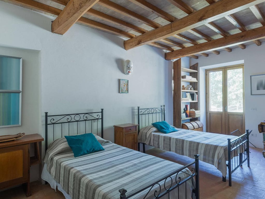 Casa Carina | Todi Romantic Cottage for 4 with Private Pool