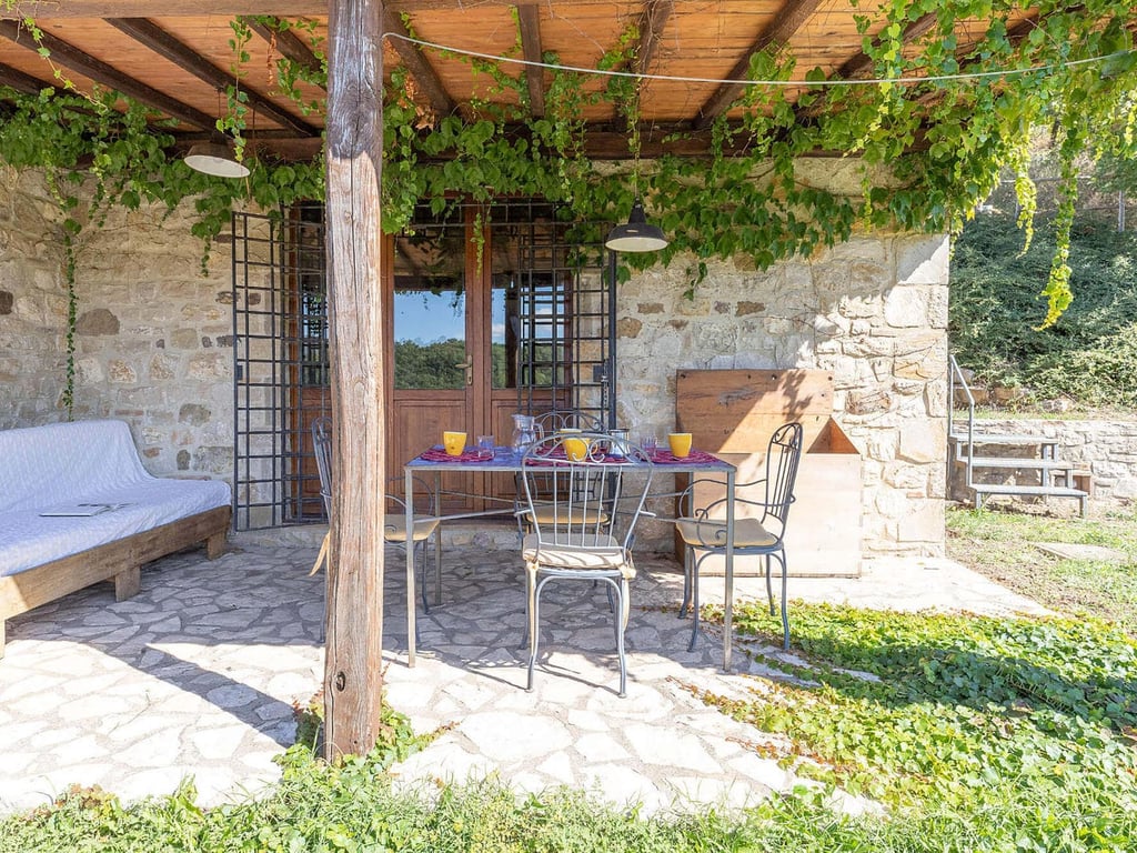 Casa Carina | Todi Romantic Cottage for 4 with Private Pool