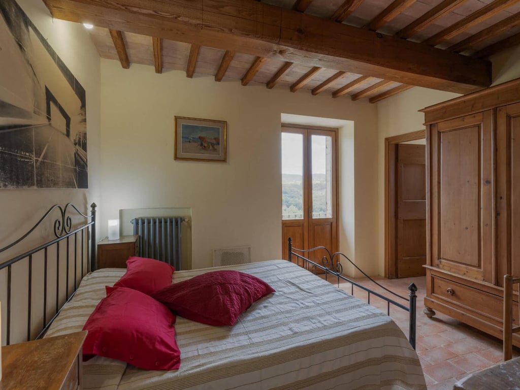 Casa Umbra | Private Valley Villa and Pool for 6 Near Todi