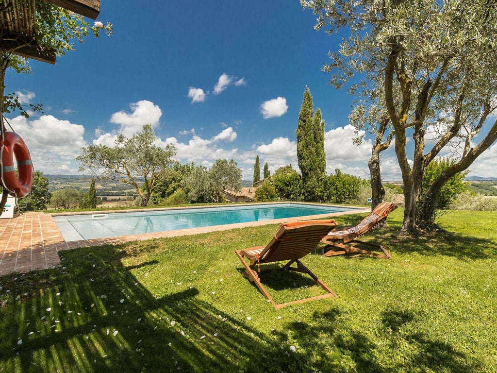 Silenti | Rural comfort in this villa and pool in Umbria