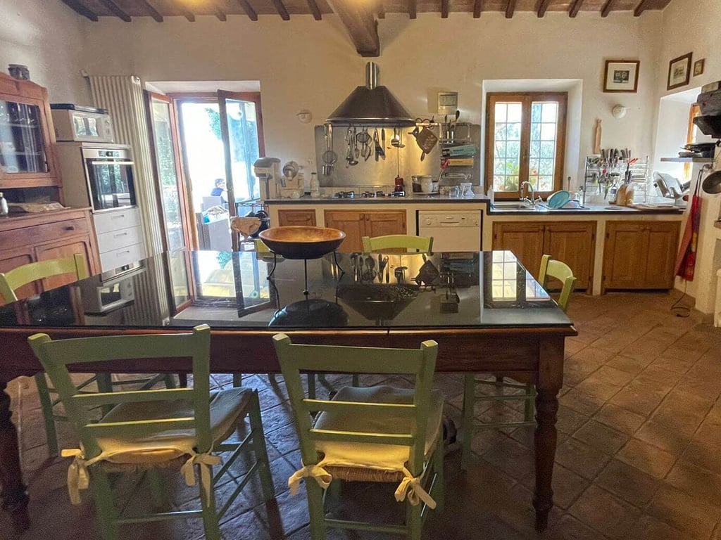 Villa Serra | Villa for 8 with Jacuzzi in secret Umbria