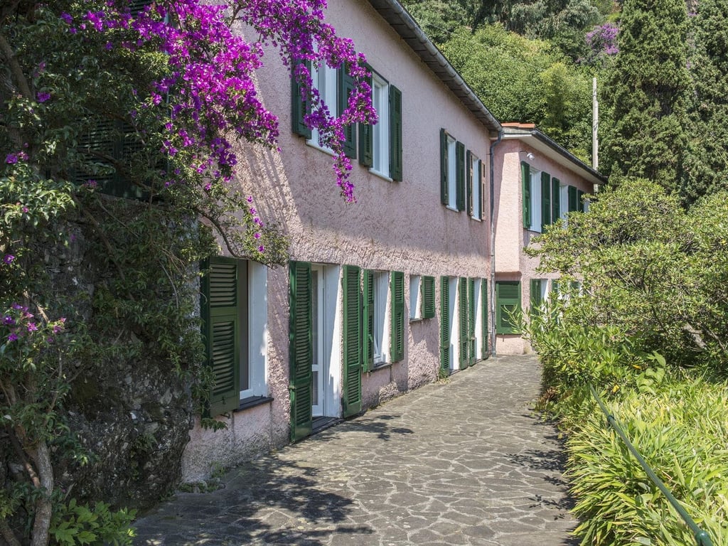 Faro | A splendid villa on the Italian Riviera