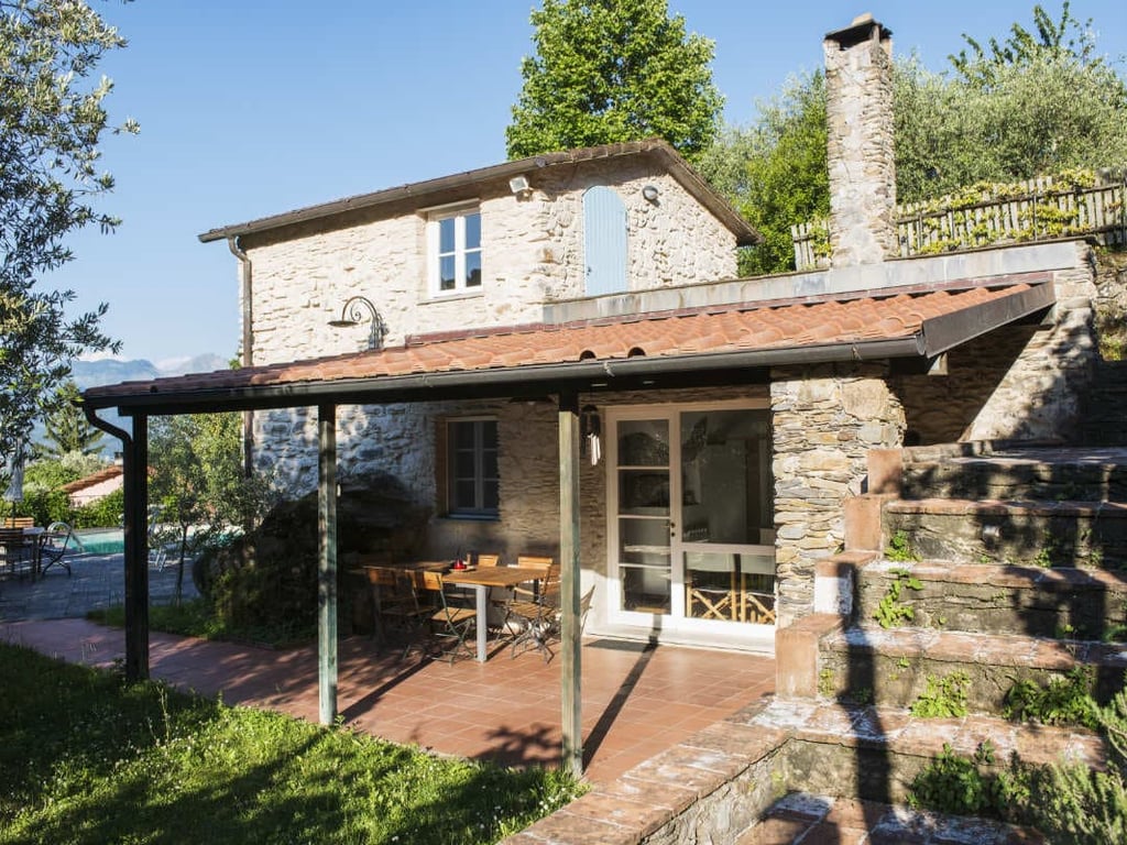 Casa Guelfi | Romantic Cottage for 2 with Private Pool Near Cinque Terre