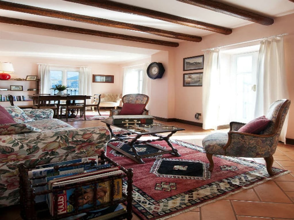 Casa del Pescatore | A lakeside villa with terraces on the waterfront