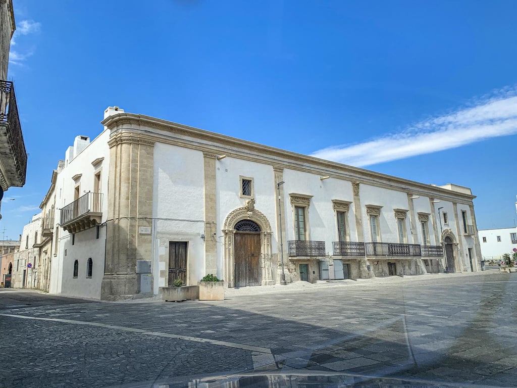 Palazzo Giustiniani | Stylish Historic palazzo in a village
