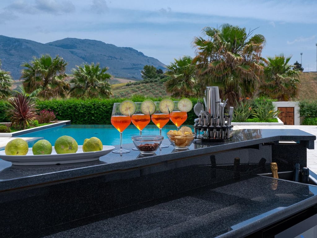 Tangi | Elegant Sicilian Villa and Pool
