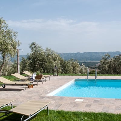 Aceronina, spacious villa for six with pool