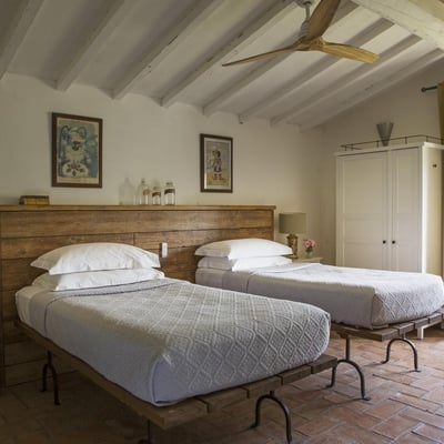 Casa del Pastore | UNESCO Val d'Orcia Villa with 16m Infinity Pool and Mt. Amiata Views