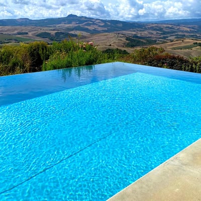 Casa del Pastore | UNESCO Val d'Orcia Villa with 16m Infinity Pool and Mt. Amiata Views