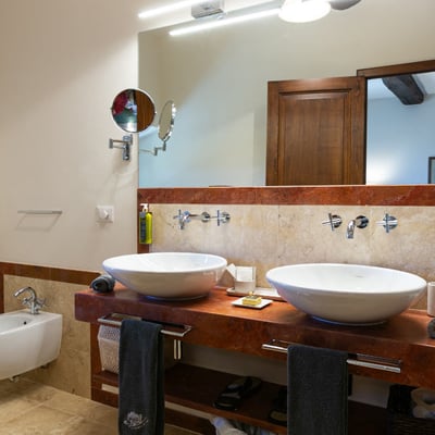 Casa Livio | Apartment and Hot-Tub with private garden in Chianti
