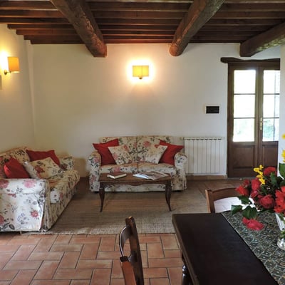 Cellevista: Villa and Pool next to Tuscan Village