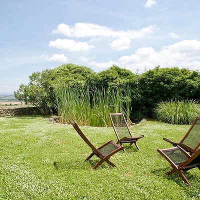 Damiano | Tuscan cottage with shaded patio and expansive views