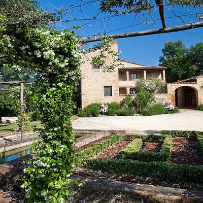Pipistrelli | Luxury villa and pool in private woods near Siena