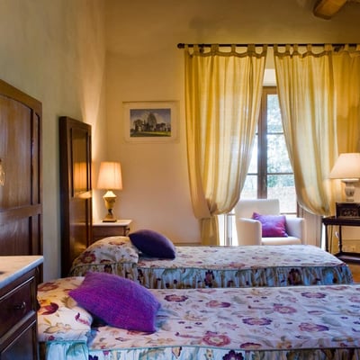 Pipistrelli | Luxury villa and pool in private woods near Siena